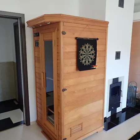 Dum Palava Tatil Evi Perná